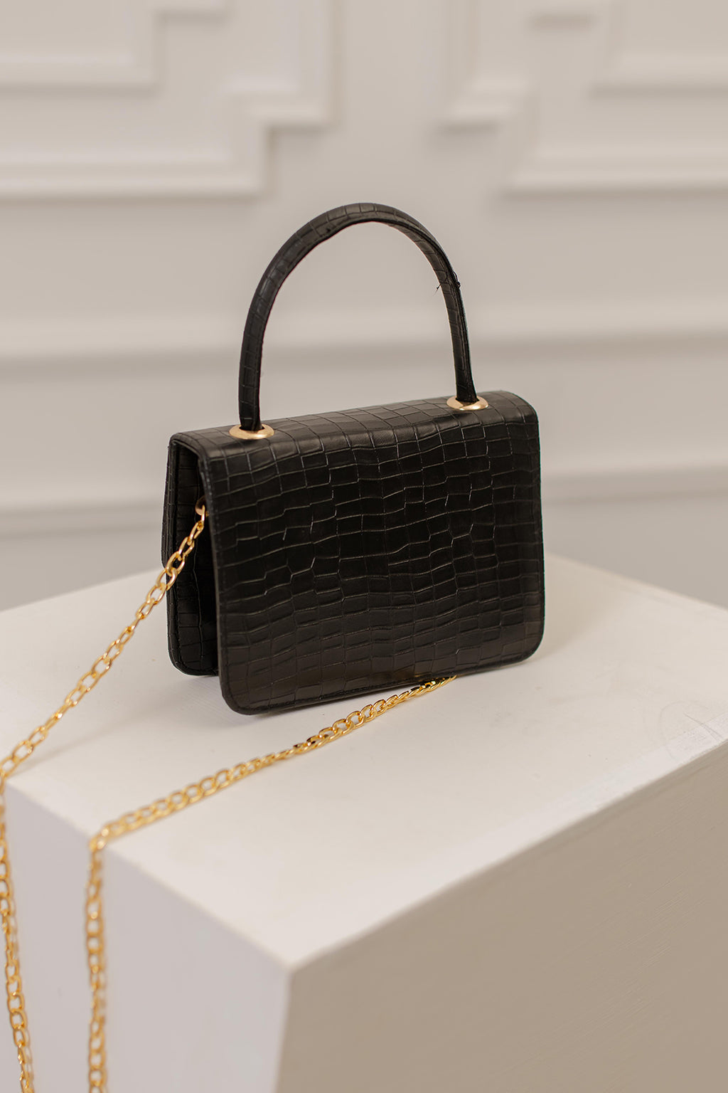 Cross-Body Bags - E395