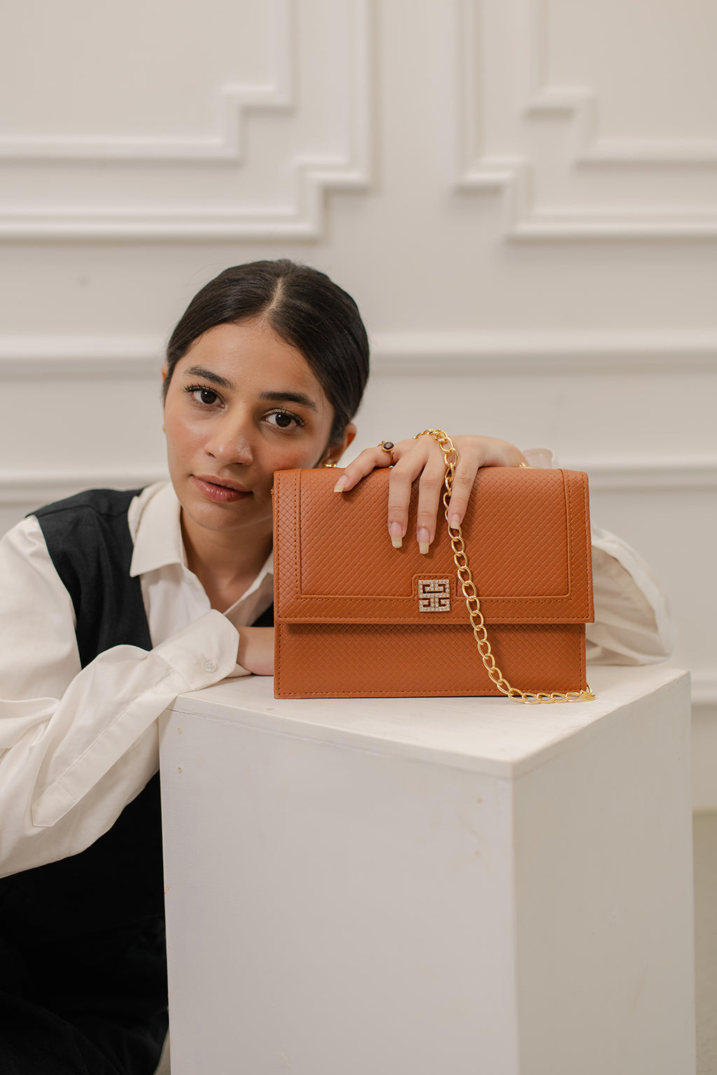 Cross-Body Bags - E405 - Mustard