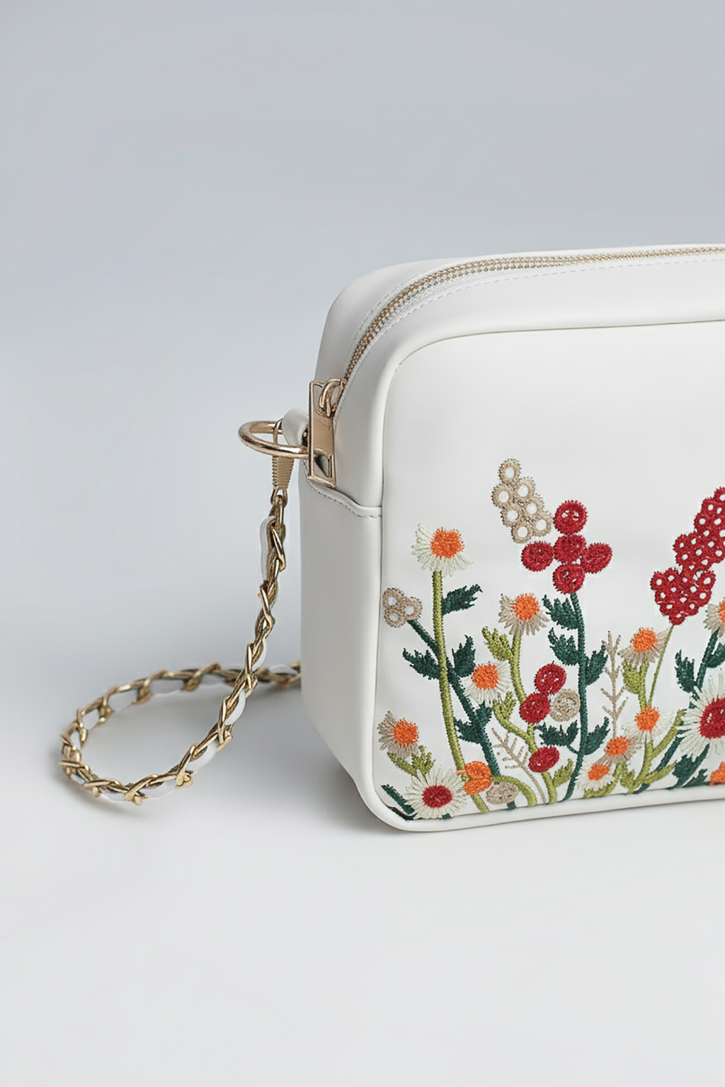 Cross-Body Bags - E407