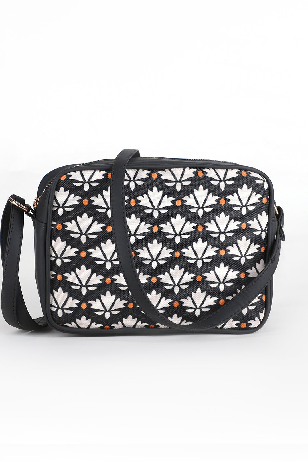 Cross-Body Bags - E542|BLACK & WHITE