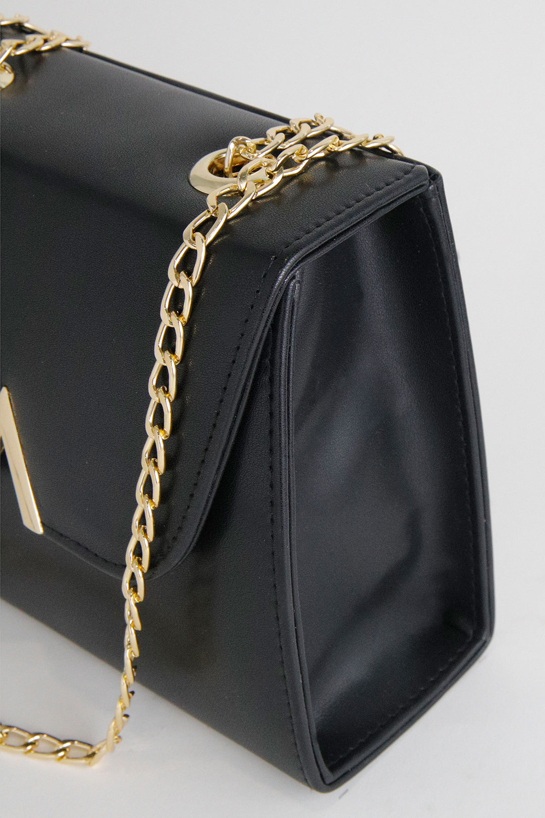 Cross-Body Bags - E558