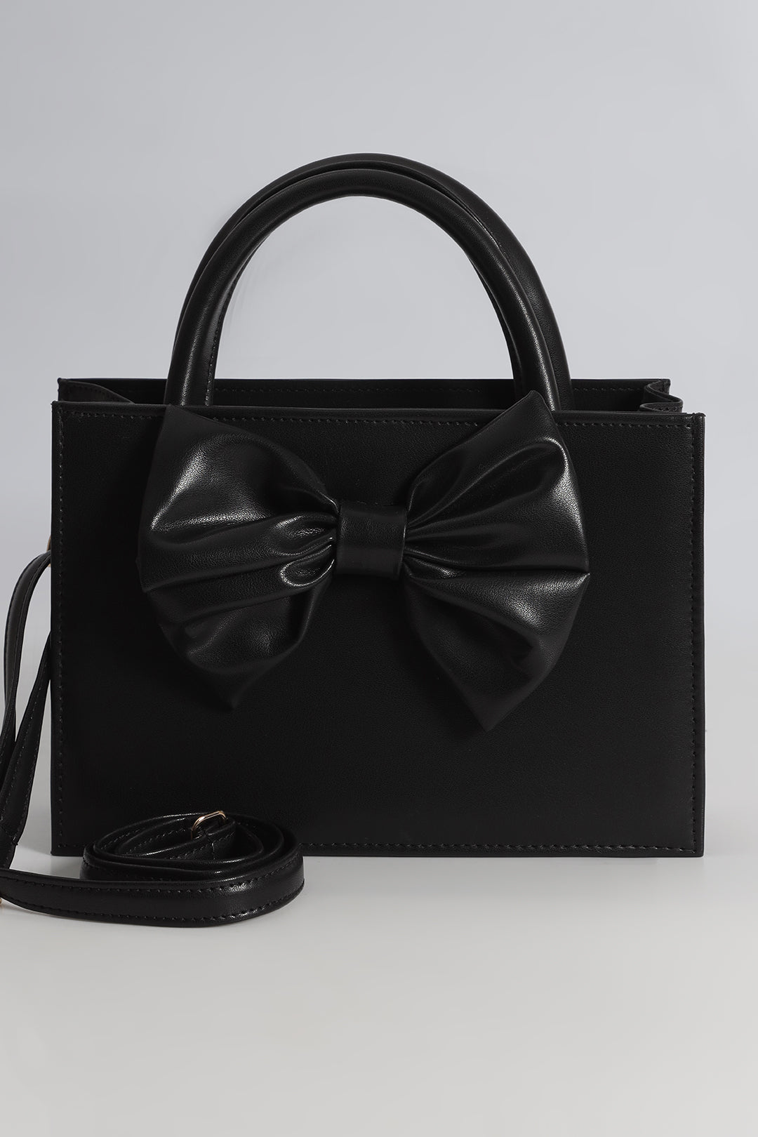 Cross-Body Bags - E560