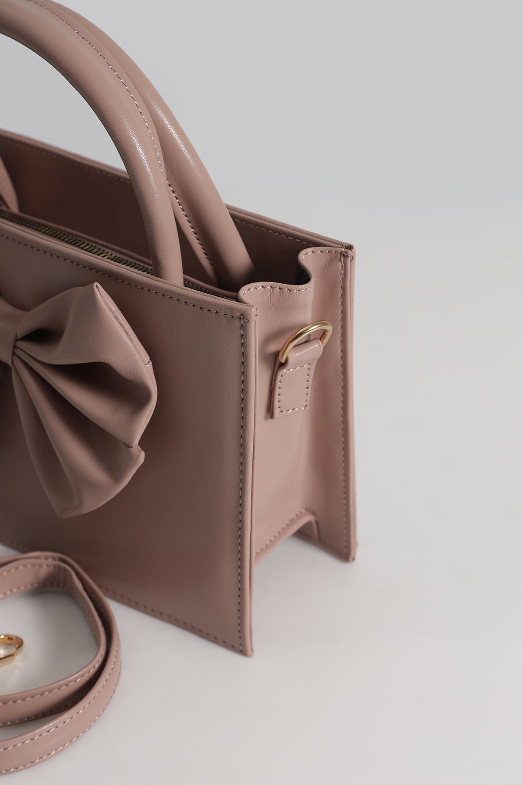 Cross-Body Bags - E560