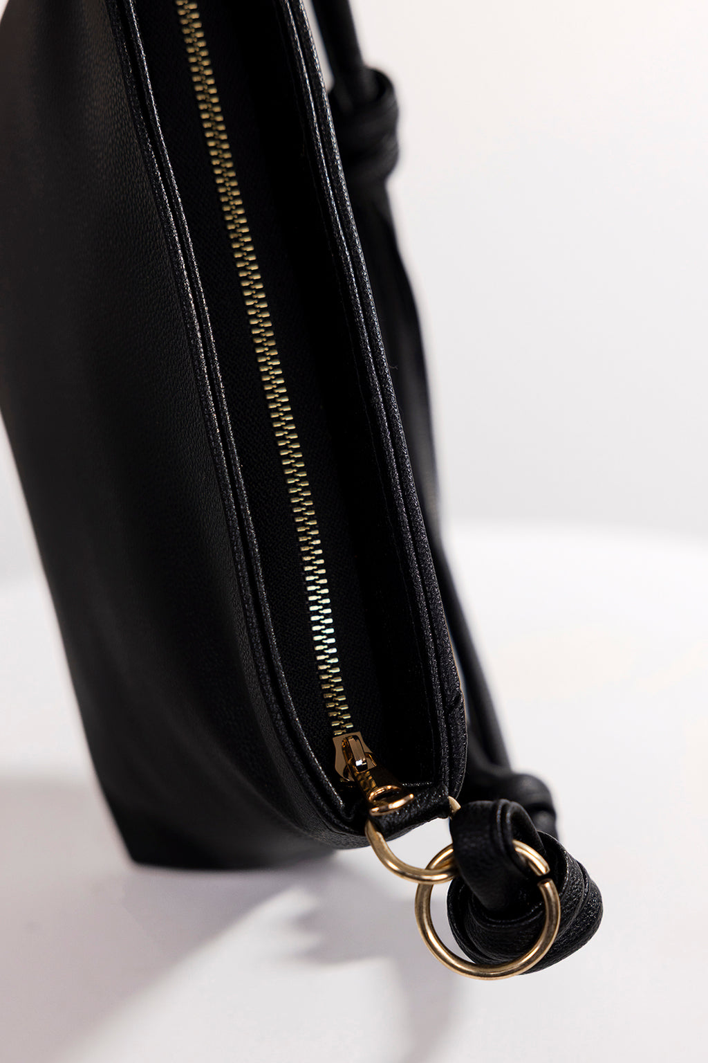 Cross-Body Bags - E596|Black