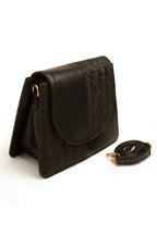 Cross-Body Bags - E647