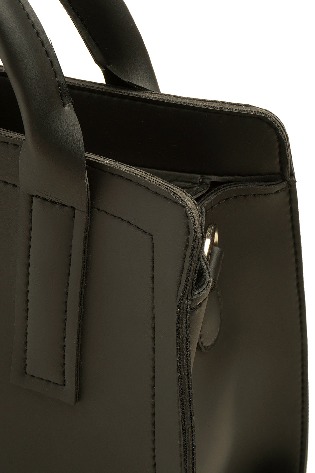 Cross-Body Bags - E660