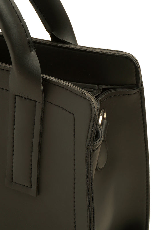 Cross-Body Bags - E660