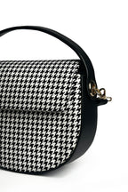 Cross-Body Bags - E807