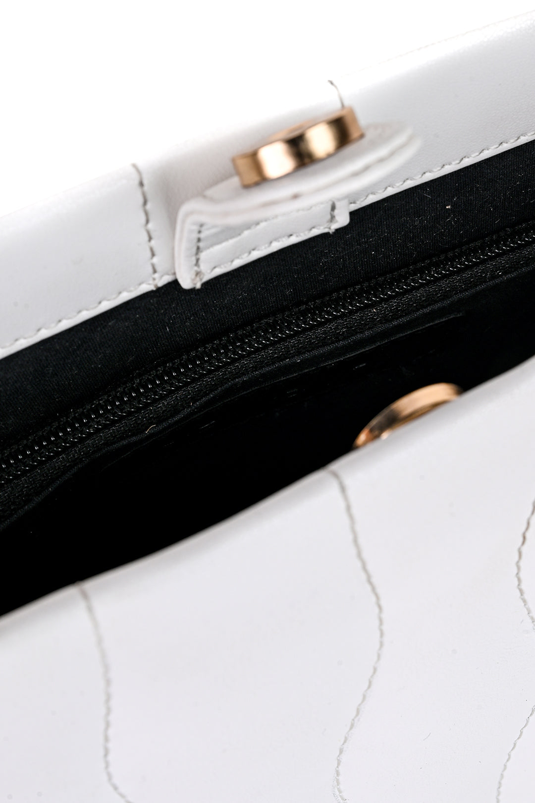 Cross-Body Bags - E940