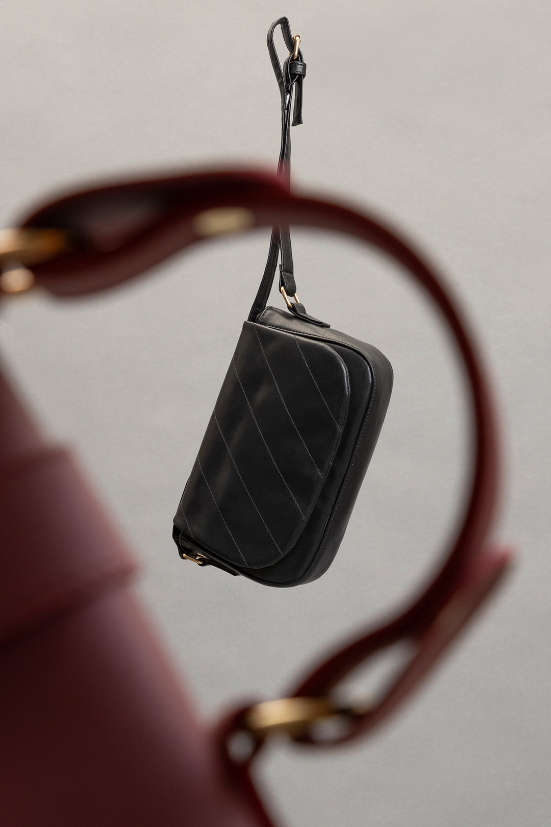 Shoulder Bags - E235|Black