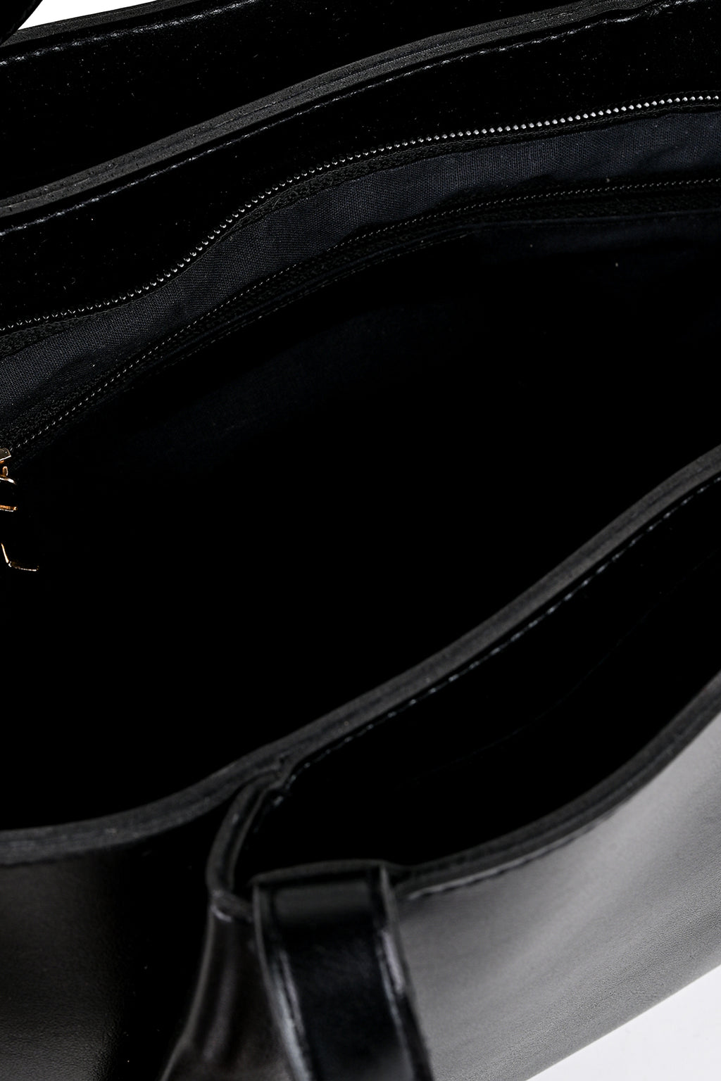 Shoulder Bags - E941