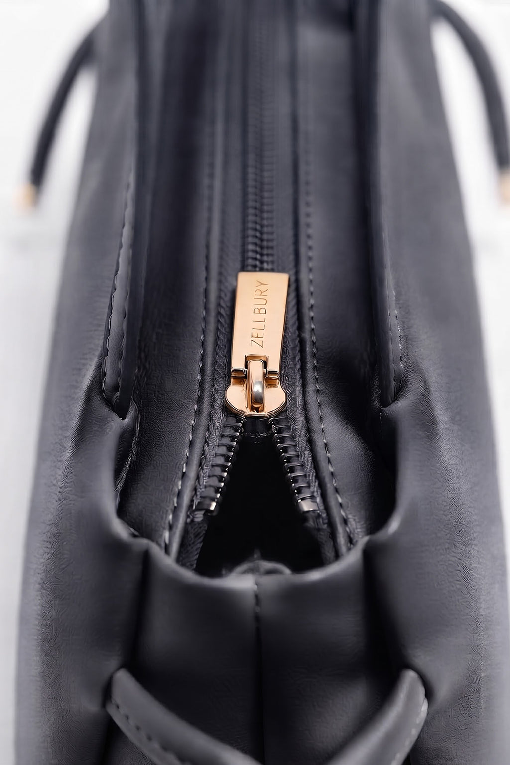 Shoulder Bags - 1086