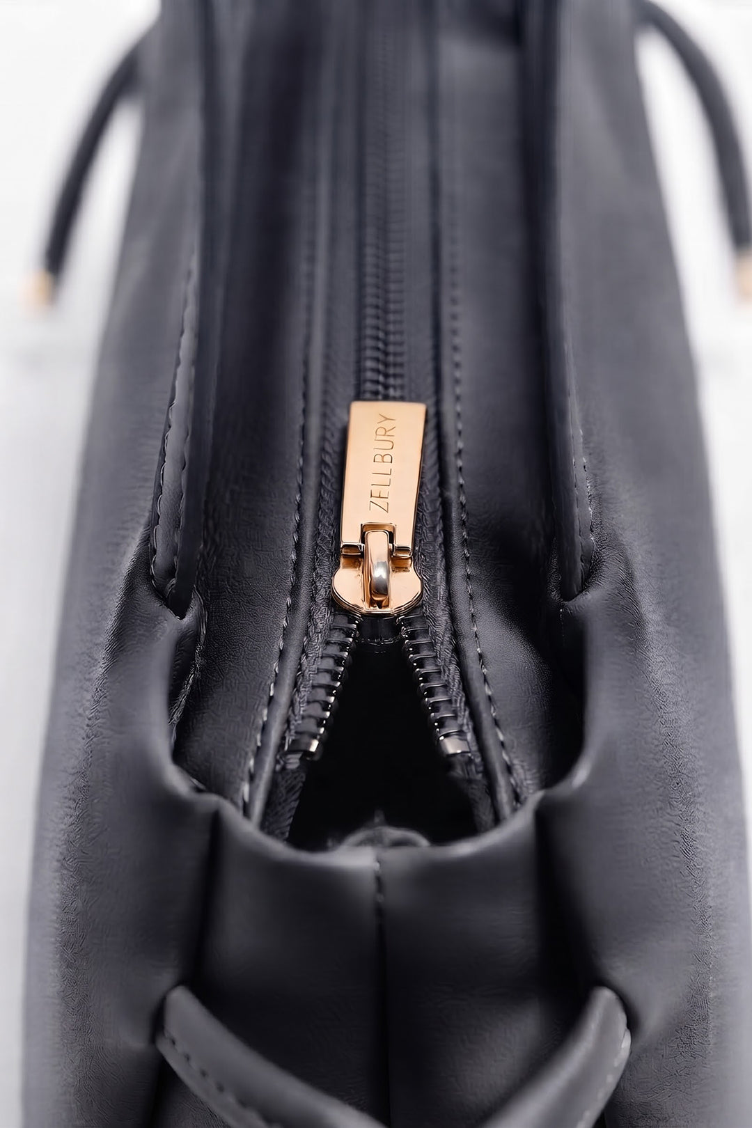 Shoulder Bags - 1086