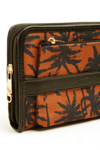 Wallets - E677|Brown