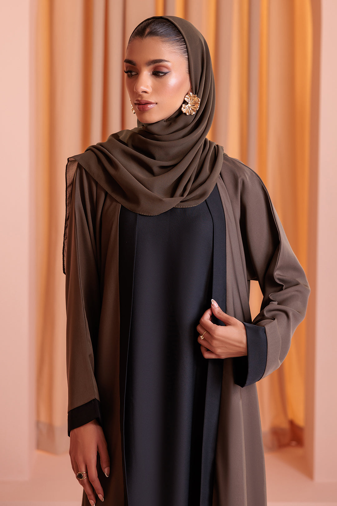 Double Upper Abaya with Contrast Inner - 5005