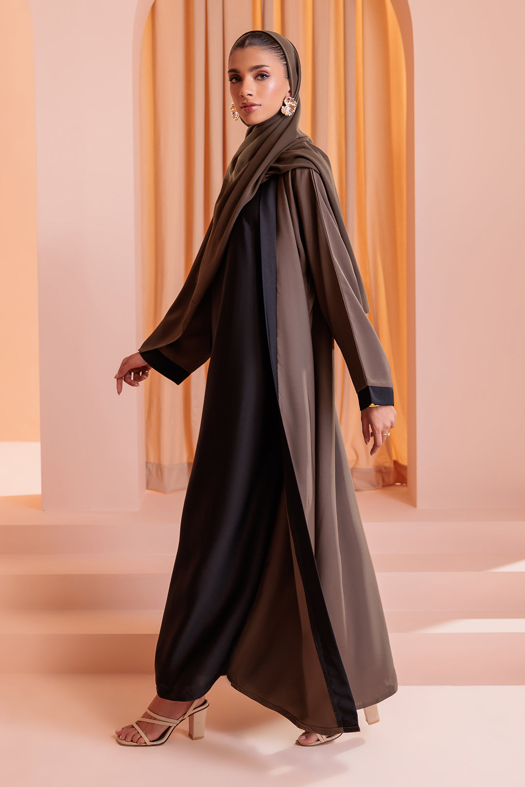 Double Upper Abaya with Contrast Inner - 5005