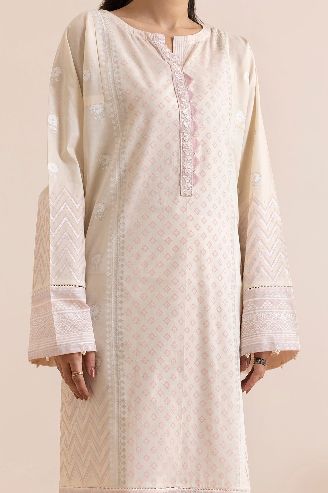 Embroidered Kurta Dupatta - 0656