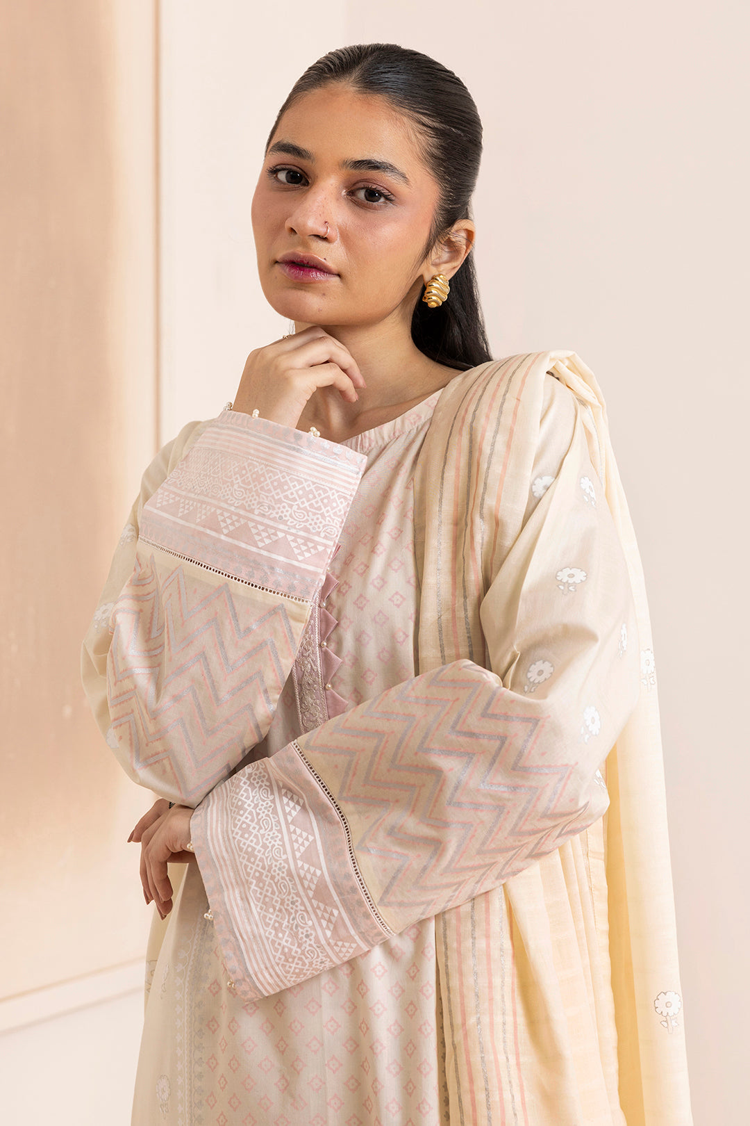 Embroidered Kurta Dupatta - 0656