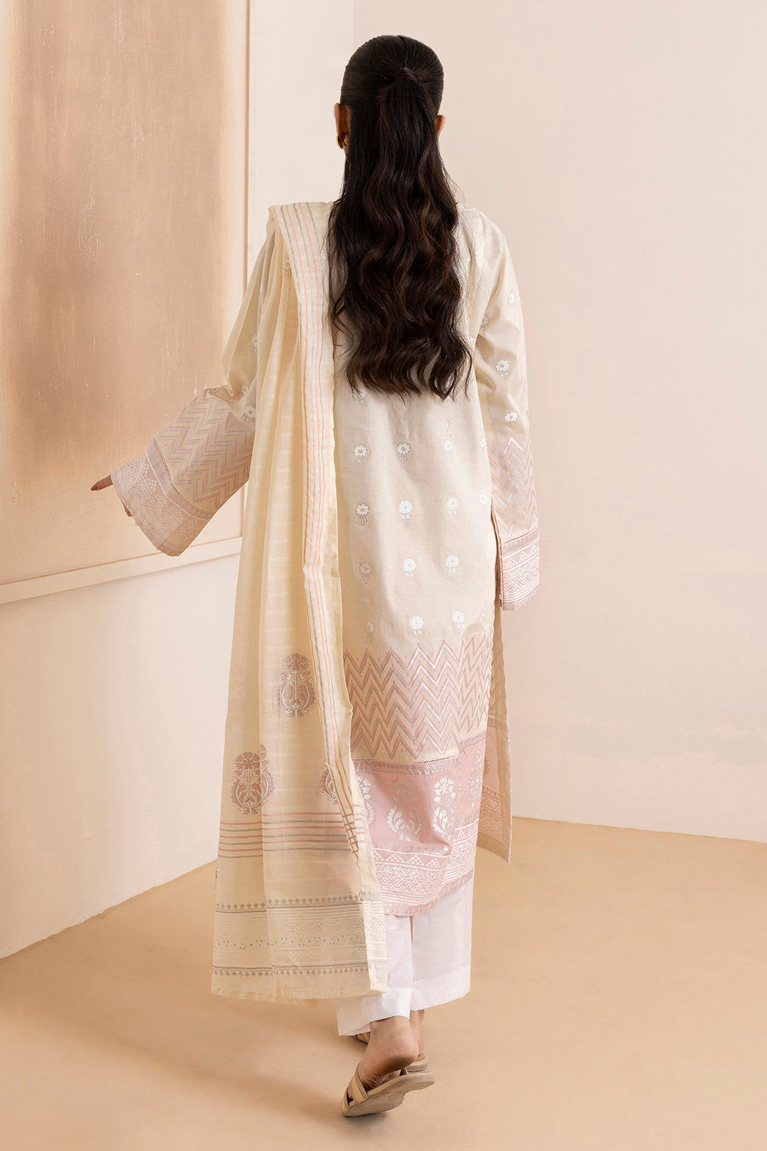 Embroidered Kurta Dupatta - 0656