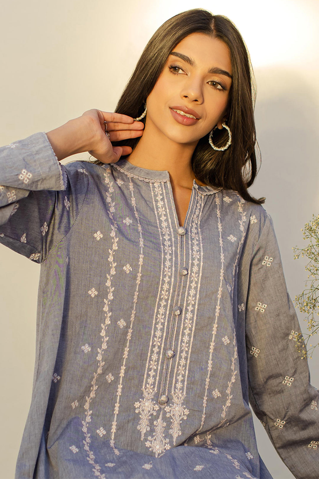 Embroidered Kurta Trouser - 1280