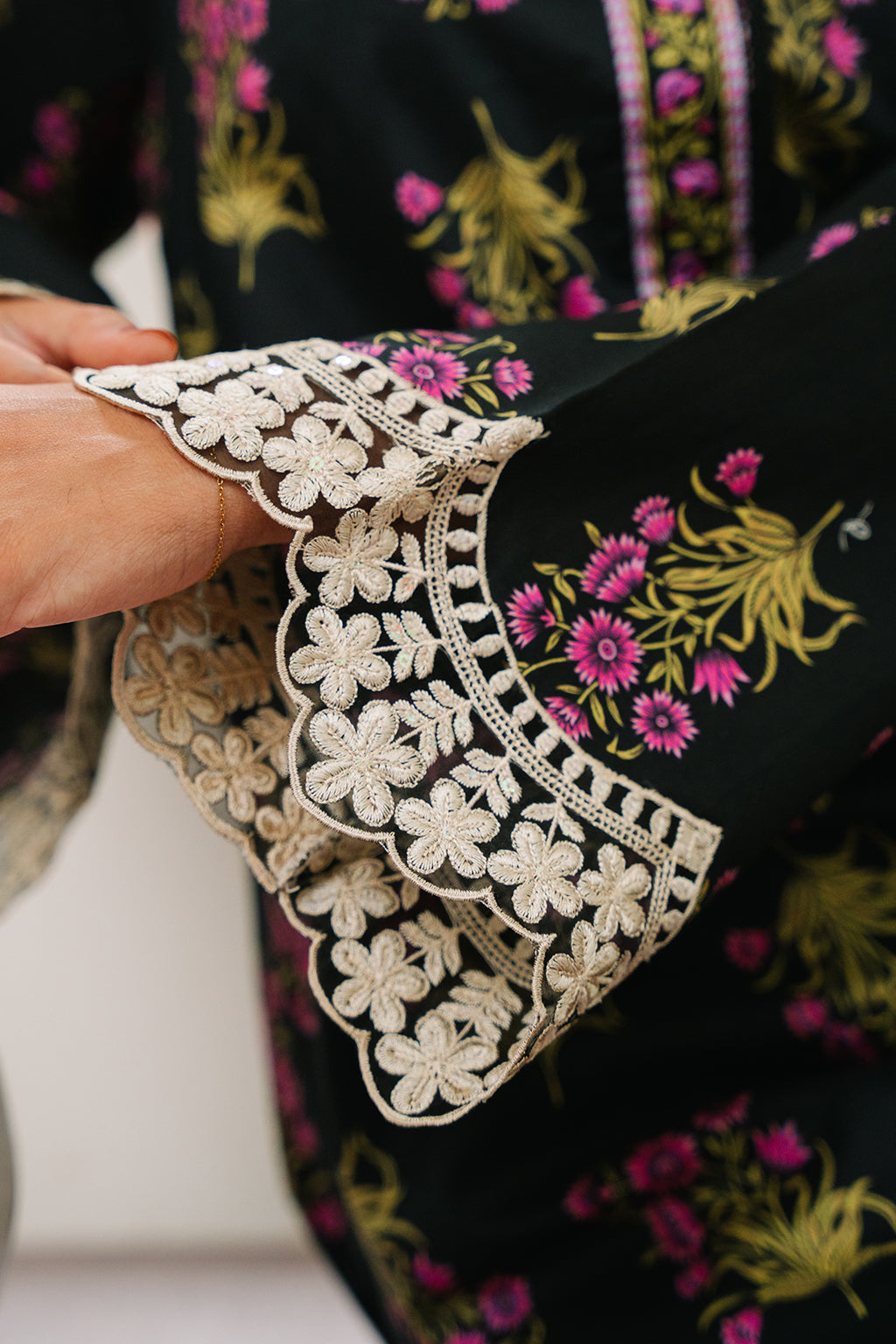 Embroidered Kurta - 2798