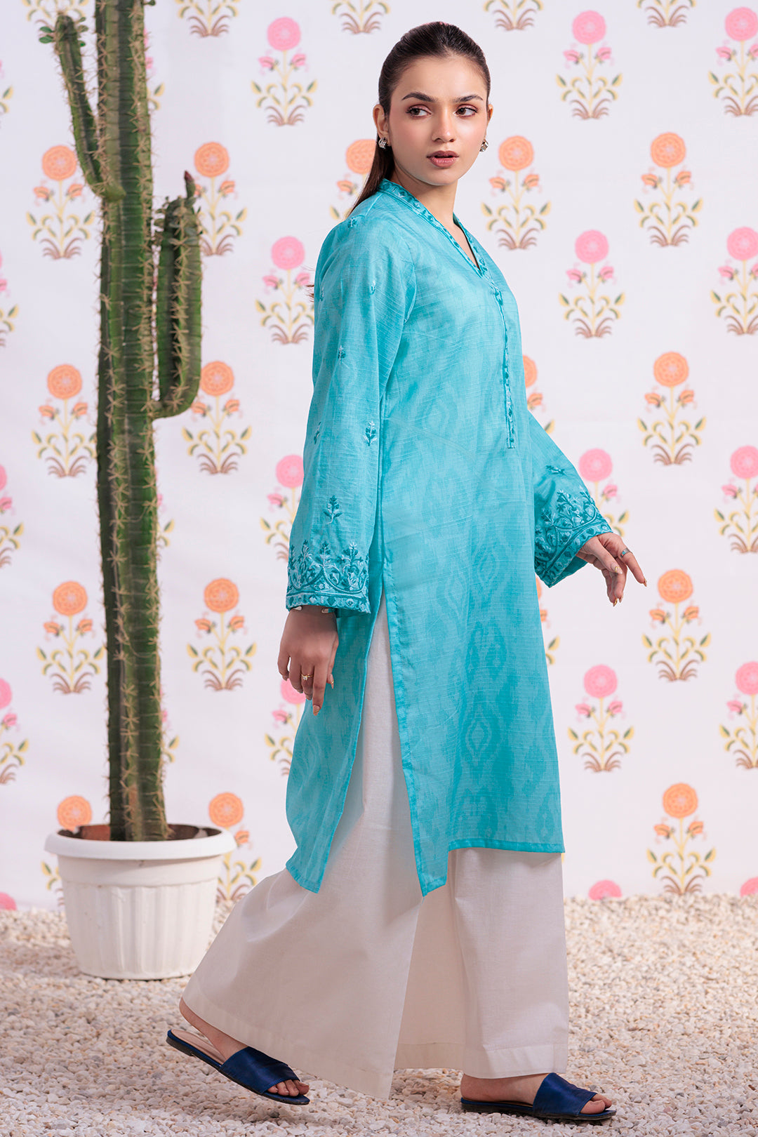 Embroidered Kurta - 2875
