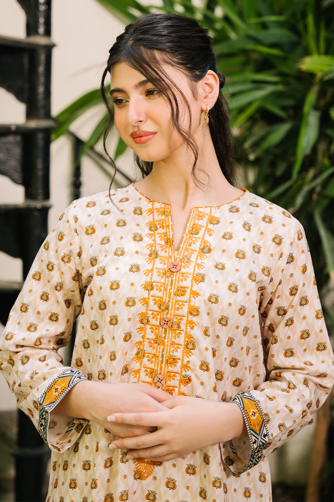 Embroidered Kurta - 2896