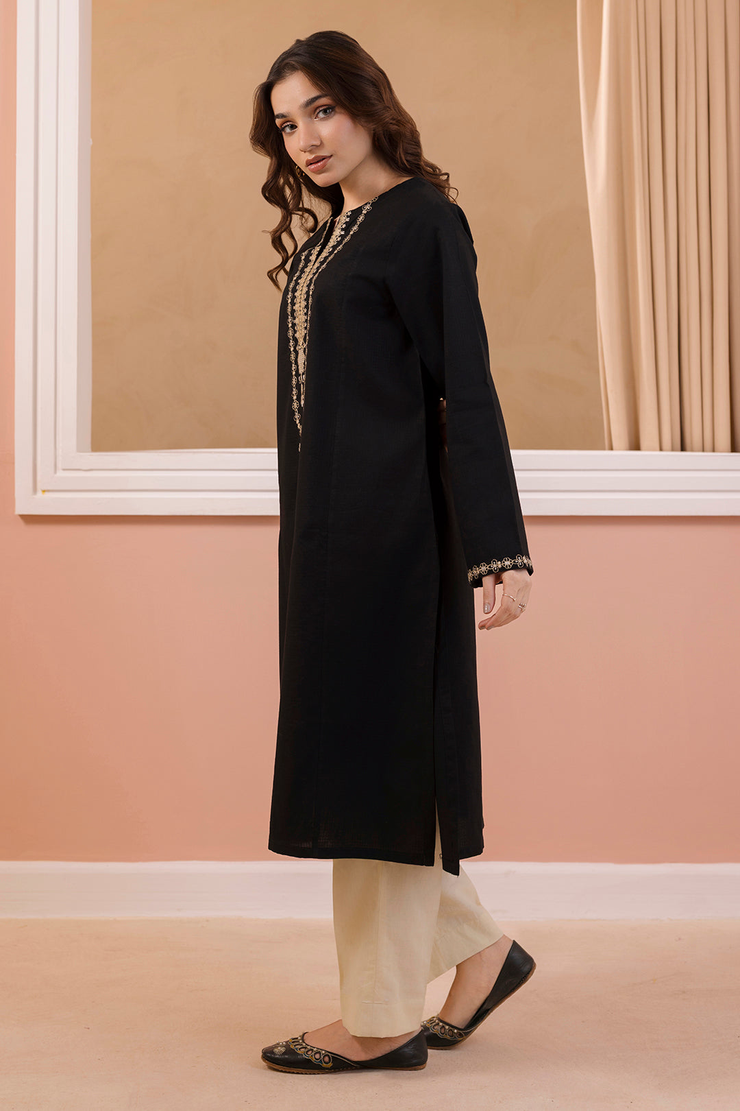 Embroidered Kurta - 3187