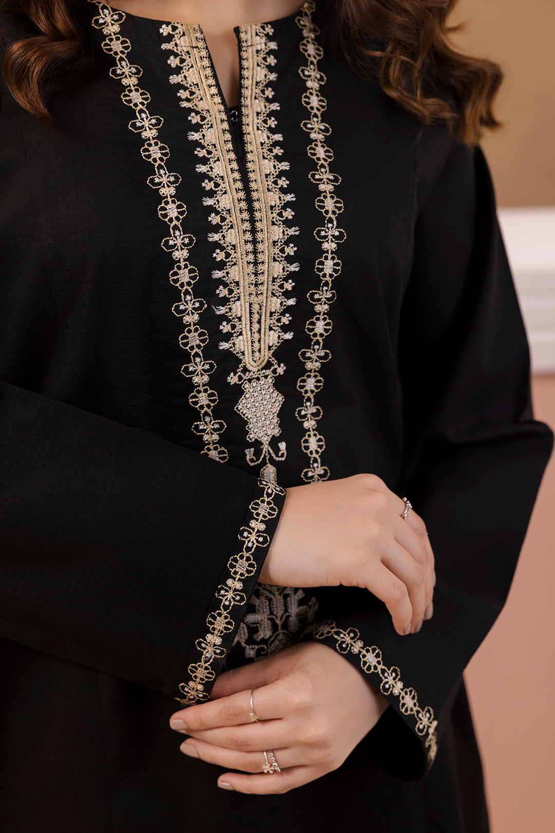 Embroidered Kurta - 3187