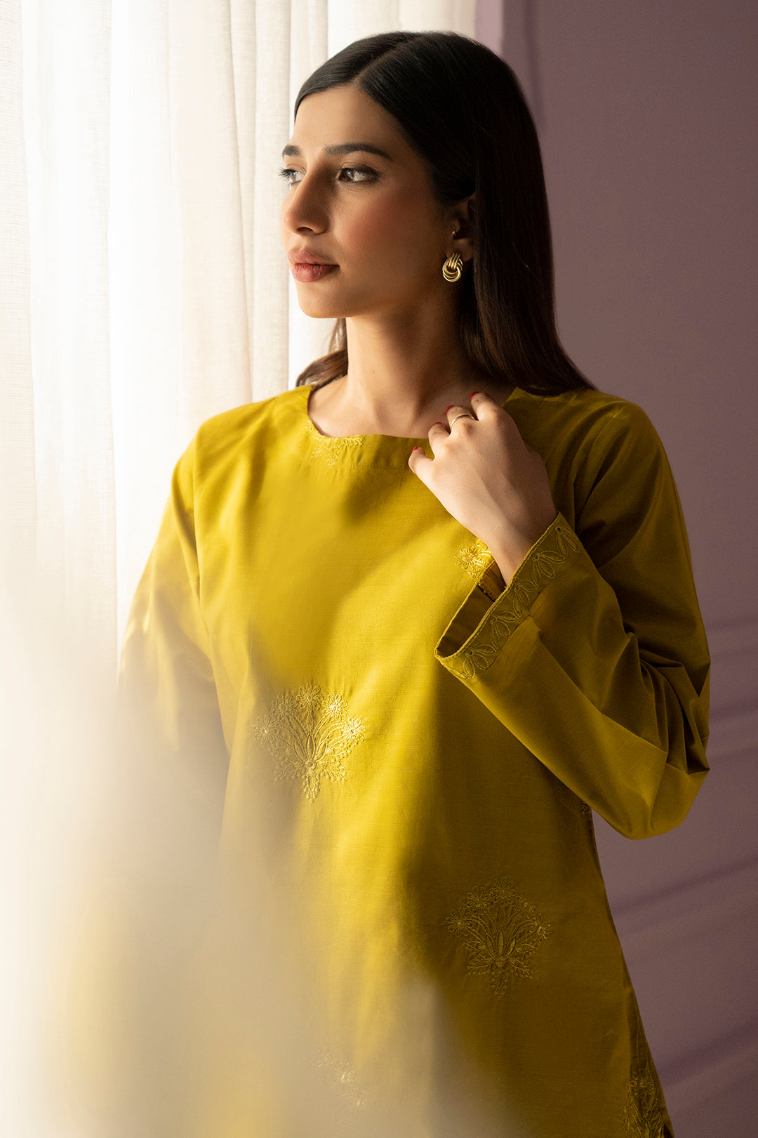 Embroidered Kurta - 3235