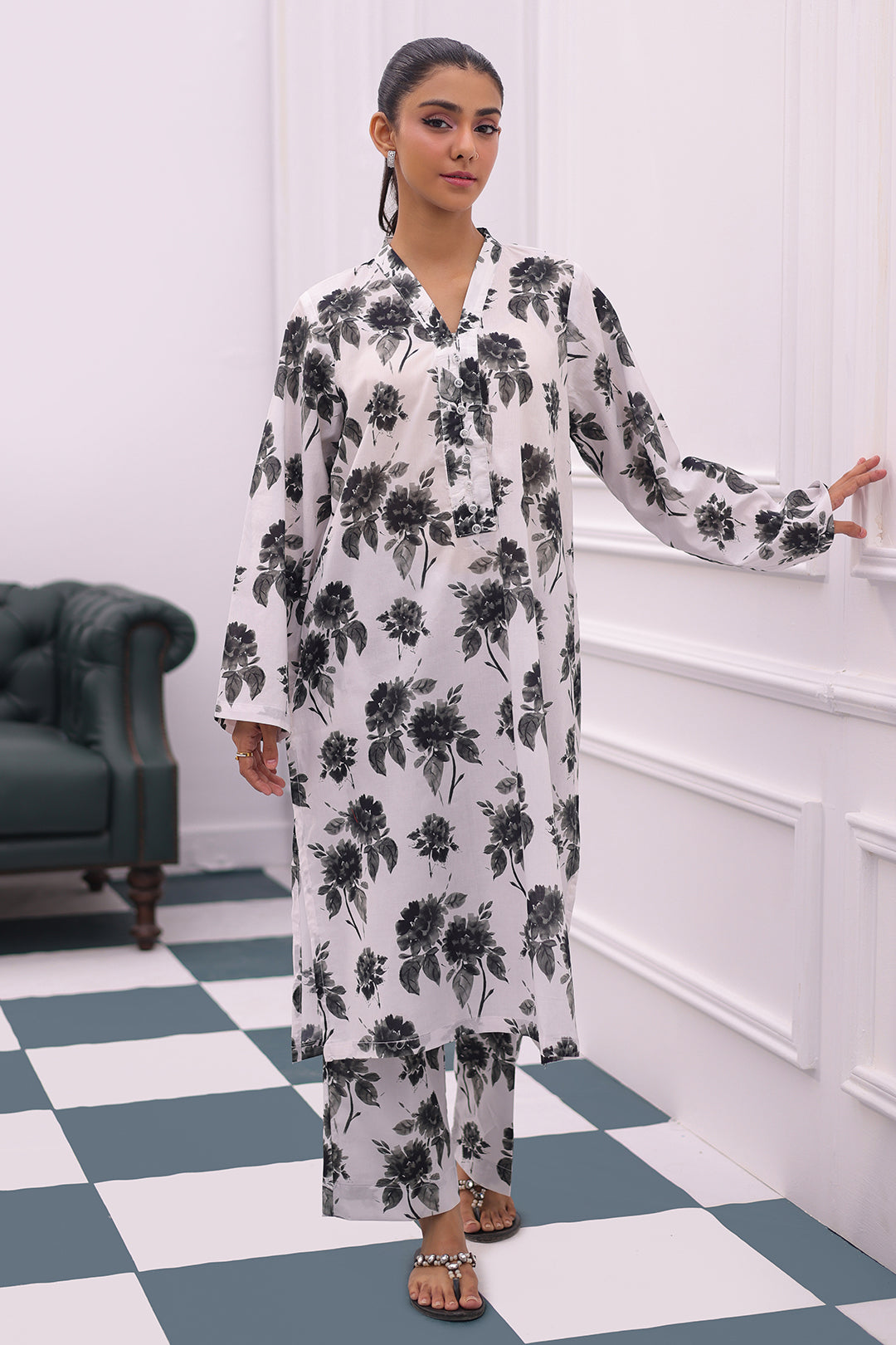 Women Poly Viscose Purple Printed Kurta With Trouser main image 1