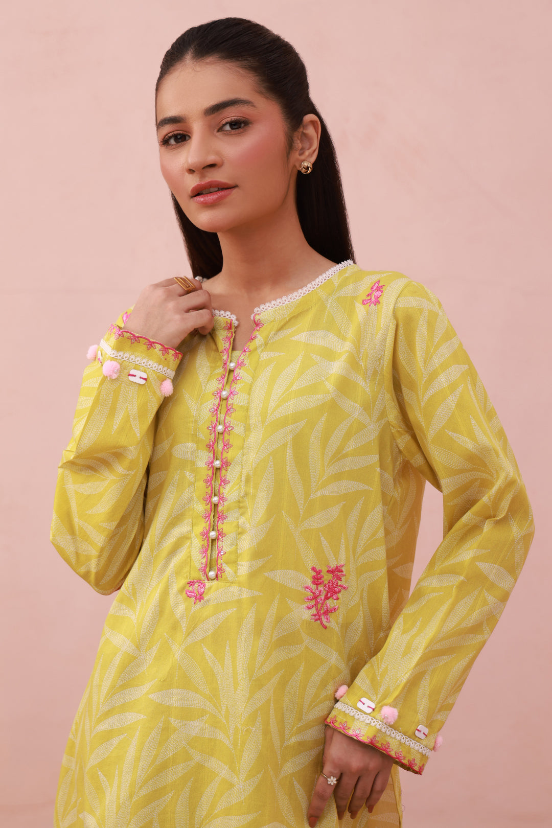 Embroidered Kurta Trouser - 2882