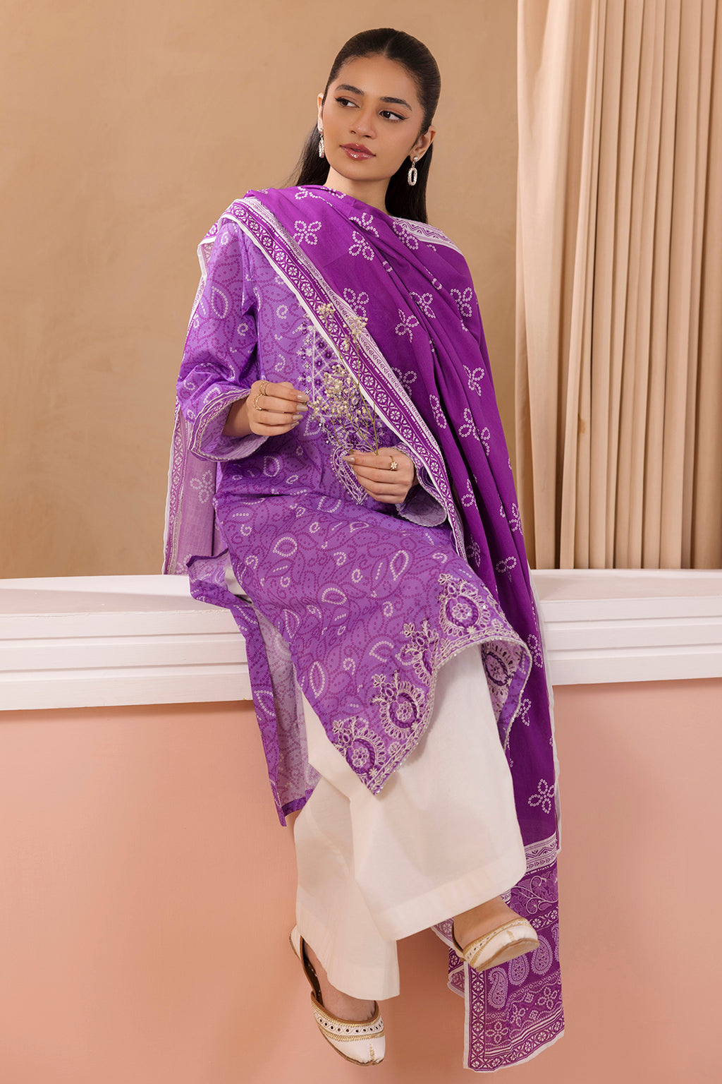Embroidered Kurta Dupatta - 3212