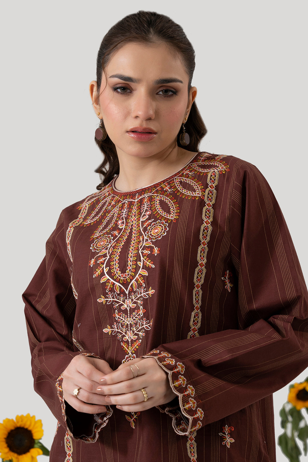 Embroidered Kurta Trouser - 3215