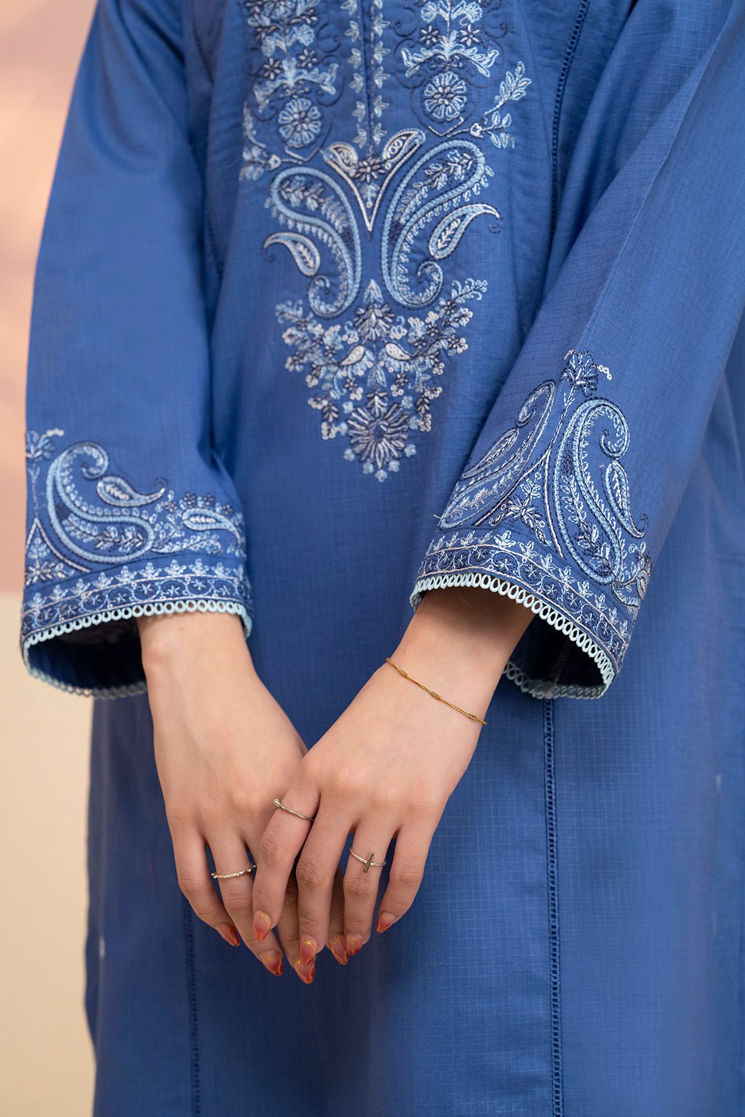 Embroidered Kurta Trouser - 3216