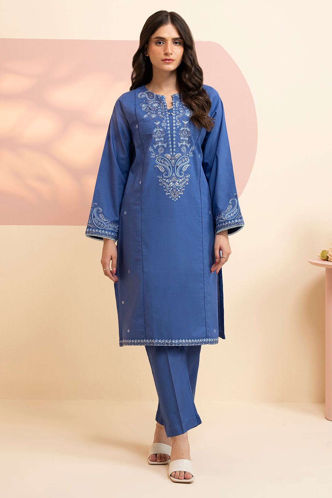 Embroidered Kurta Trouser - 3216