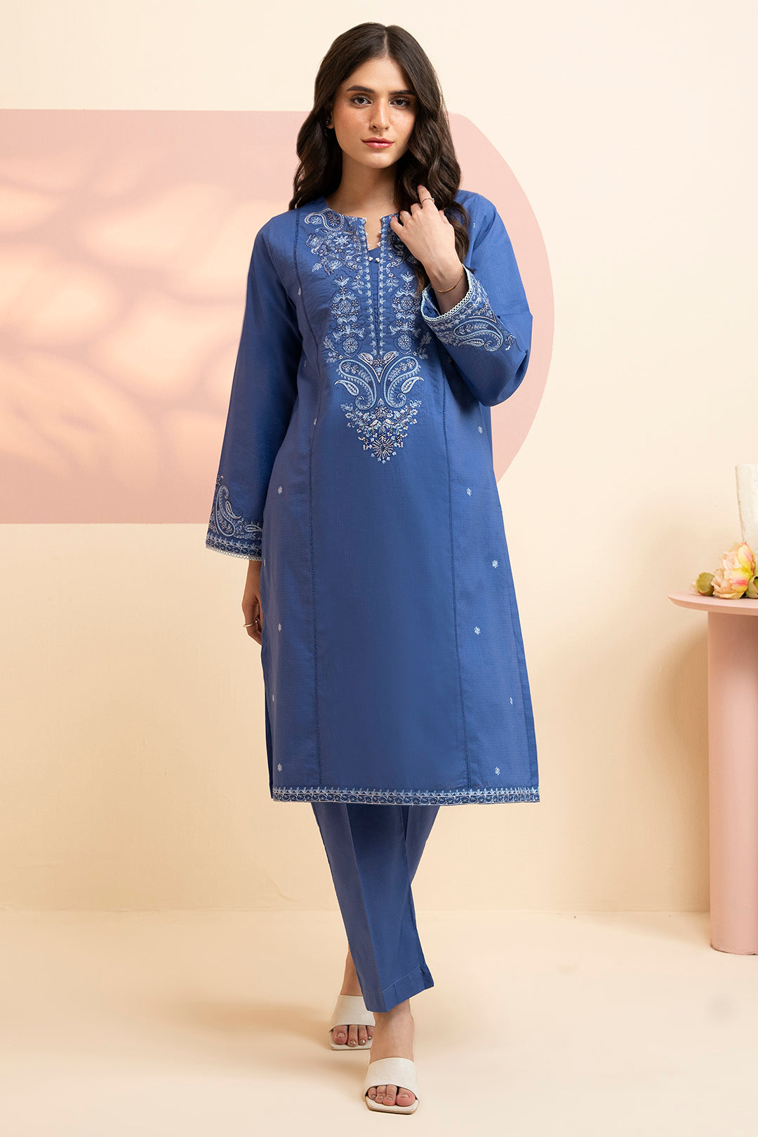 Embroidered Kurta Trouser - 3216
