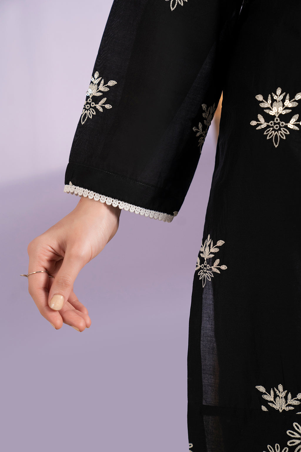 Embroidered Kurta Trouser - 3218