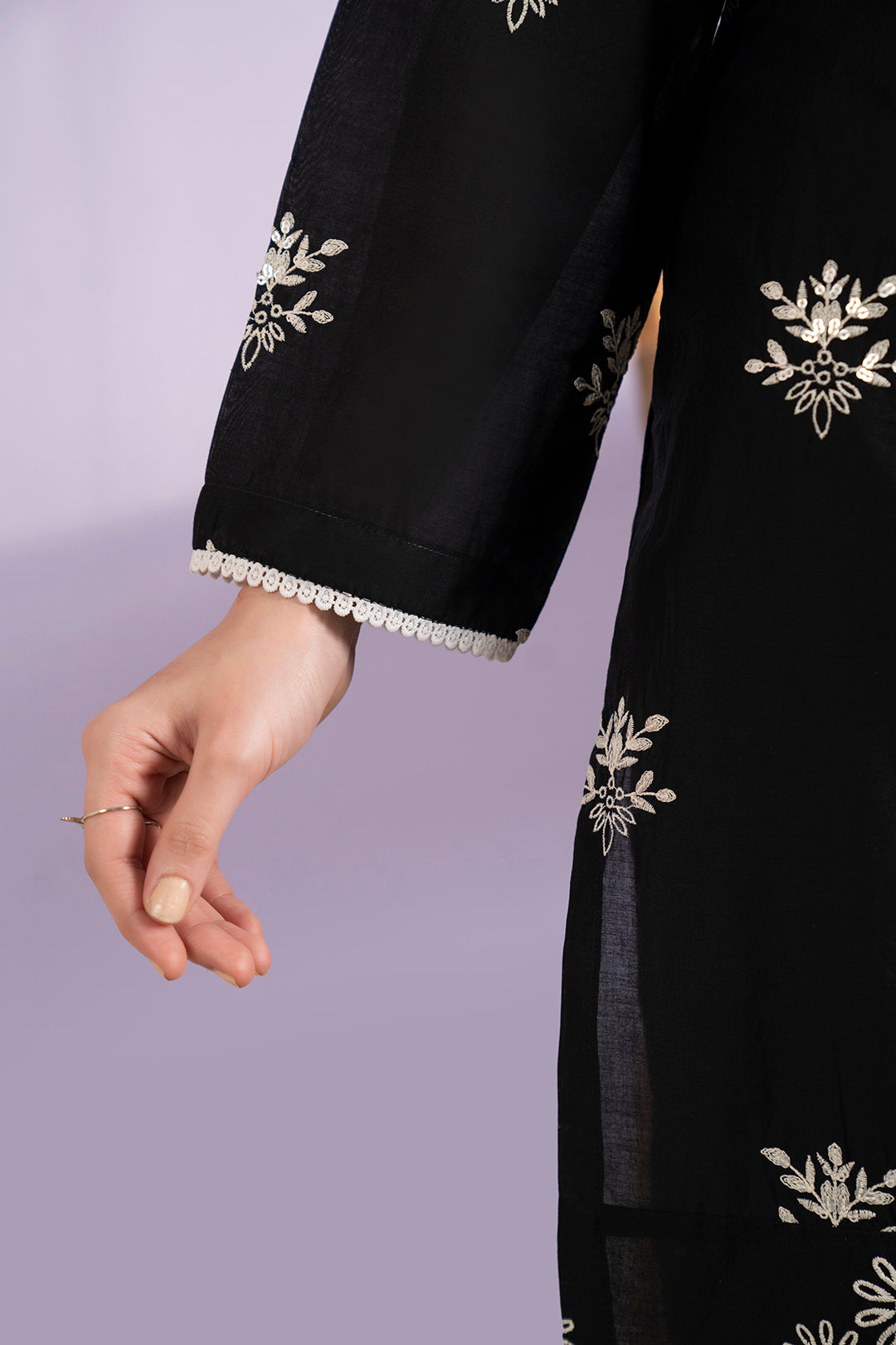 Embroidered Kurta Trouser - 3218