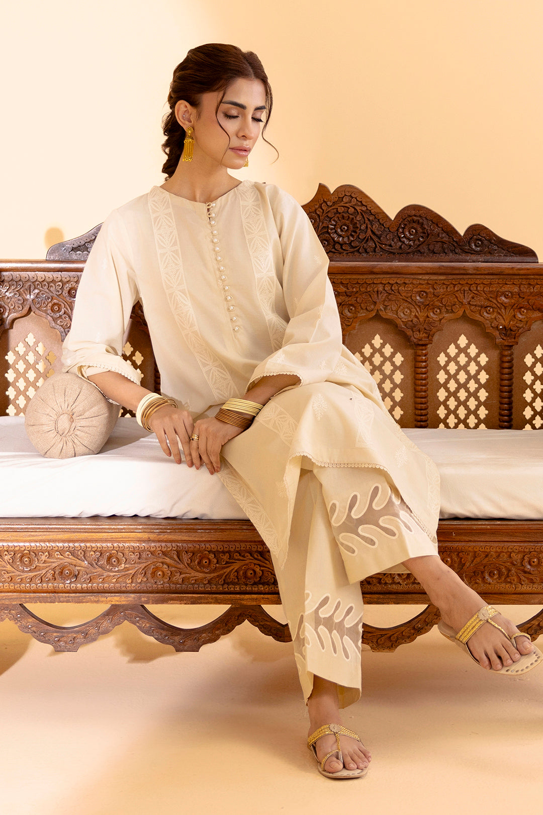 Embroidered Kurta Trouser - 3314