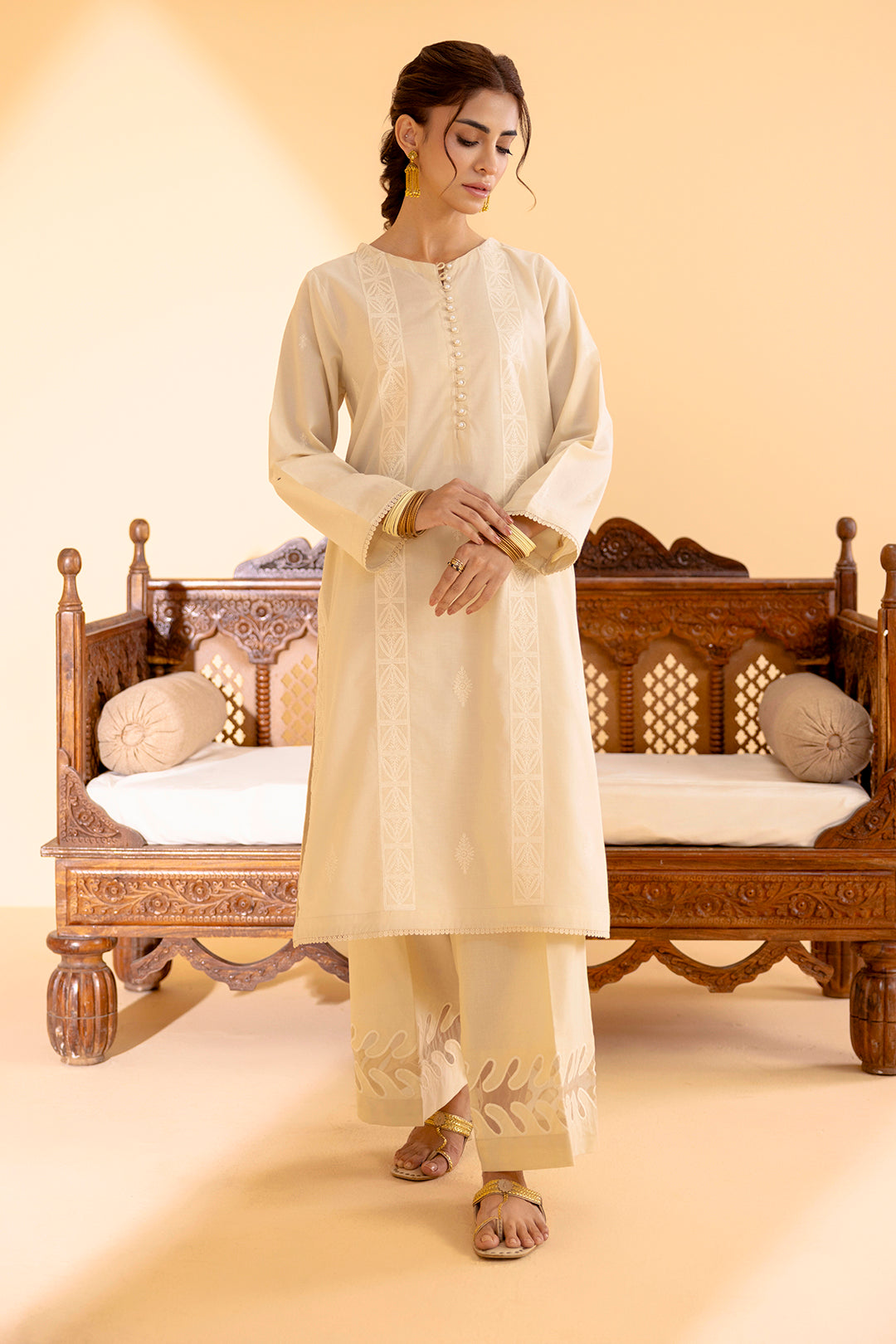 Embroidered Kurta Trouser - 3314