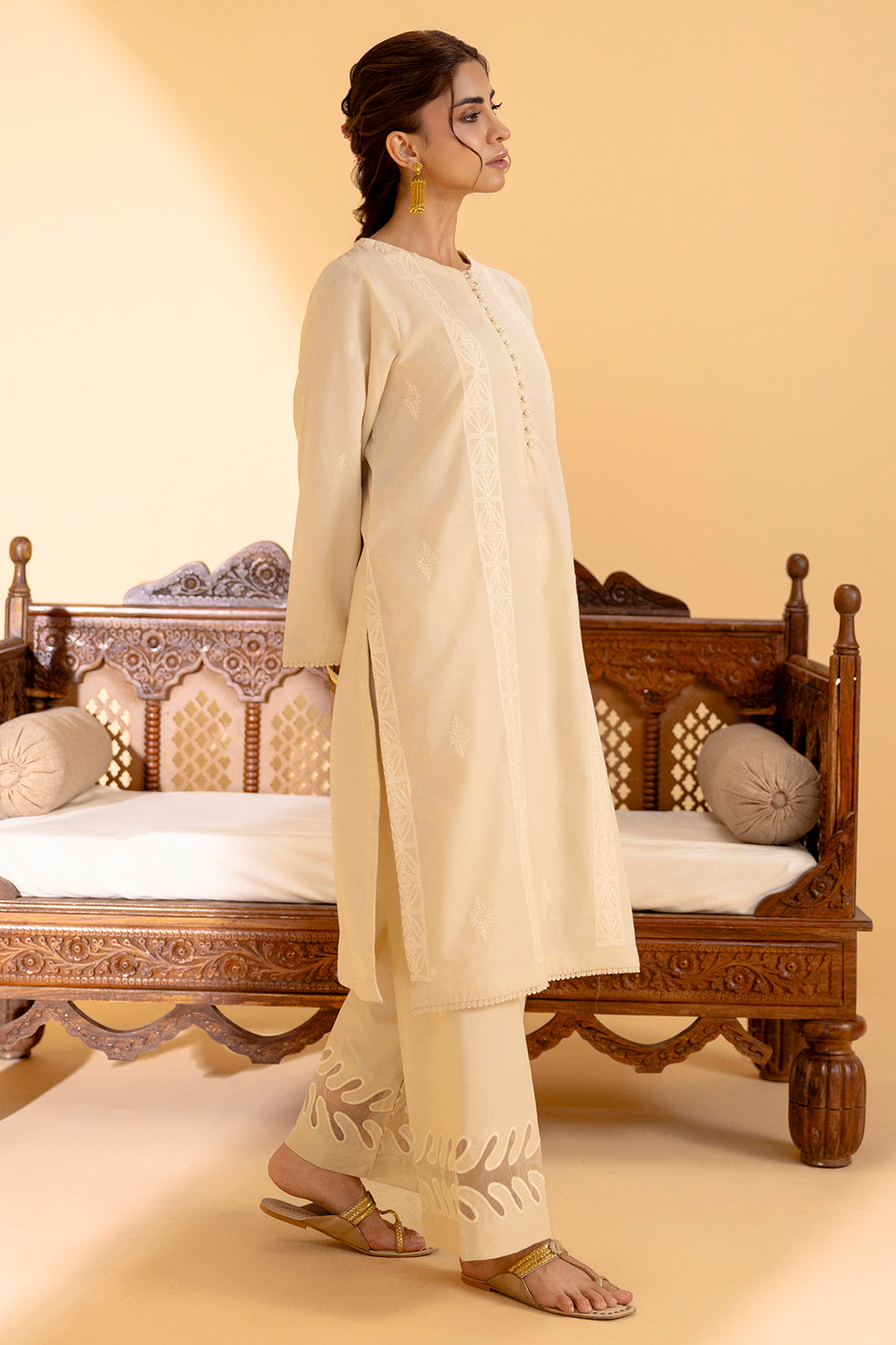 Embroidered Kurta Trouser - 3314