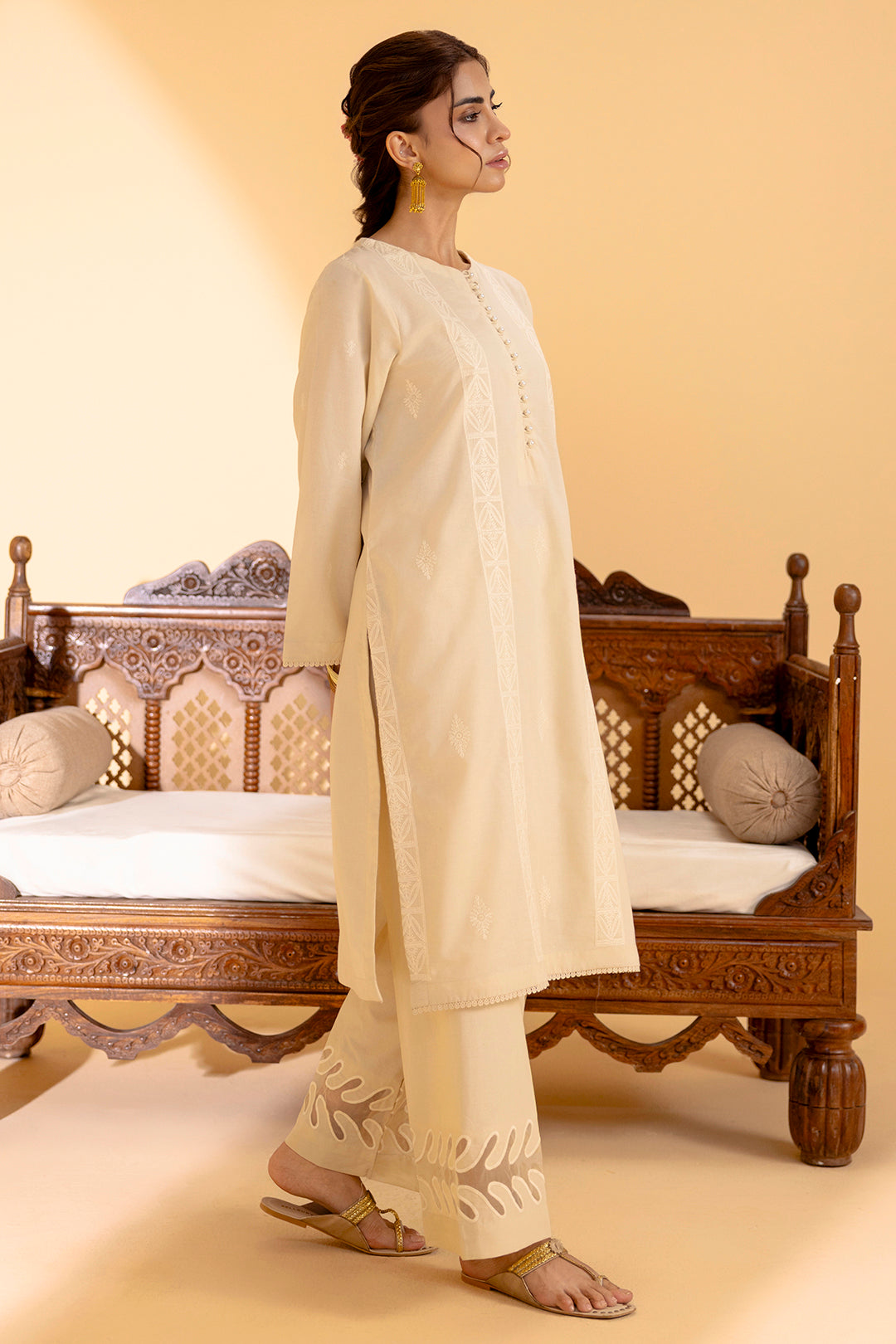 Embroidered Kurta Trouser - 3314