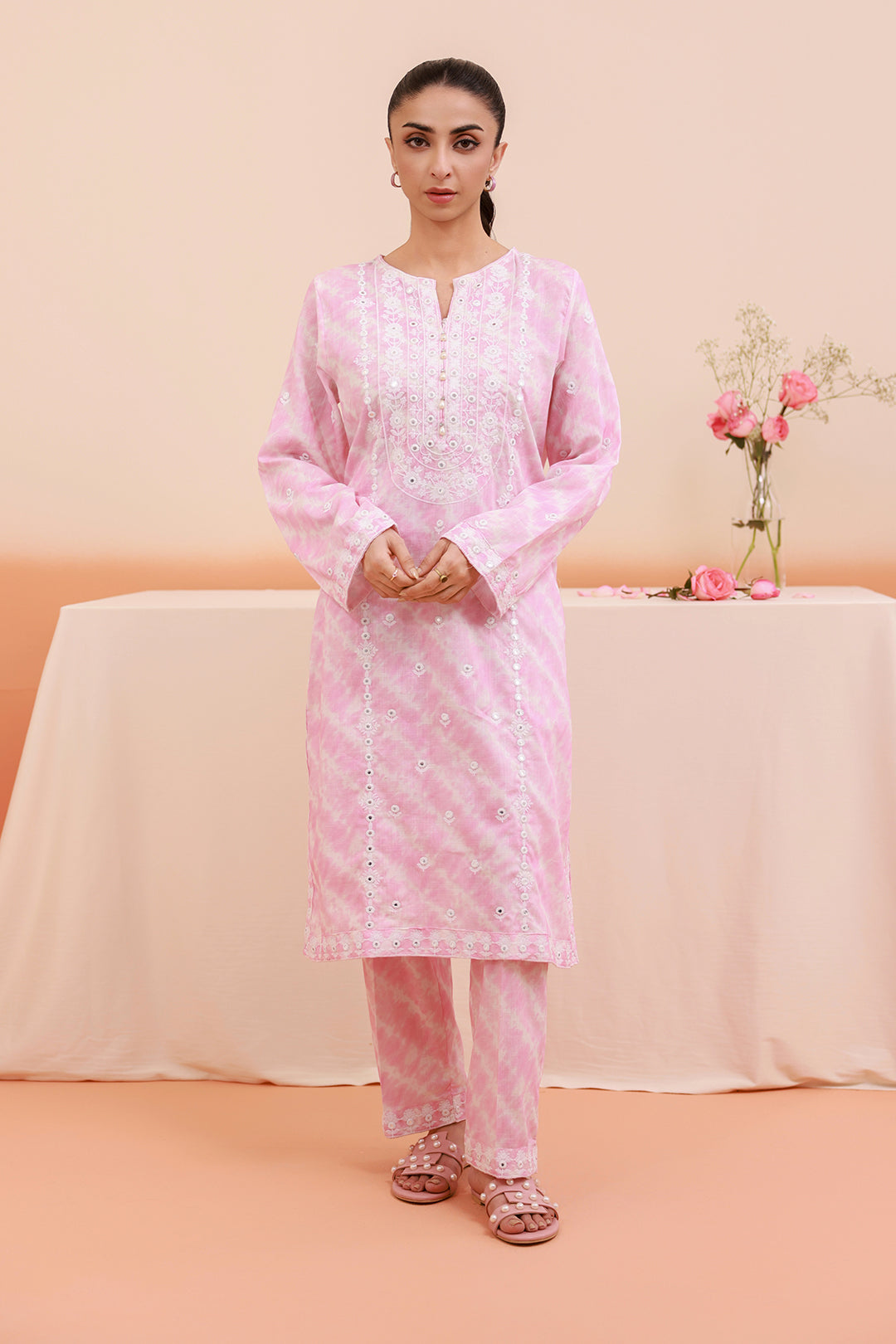 Embroidered Kurta Trouser - 3315