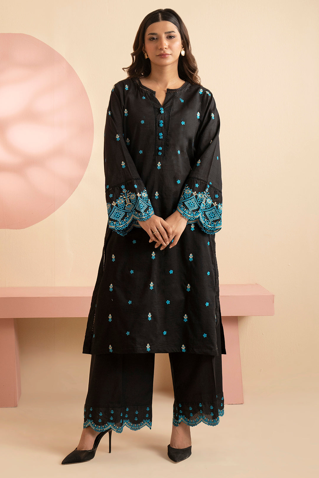 Embroidered Kurta Trouser - 3319