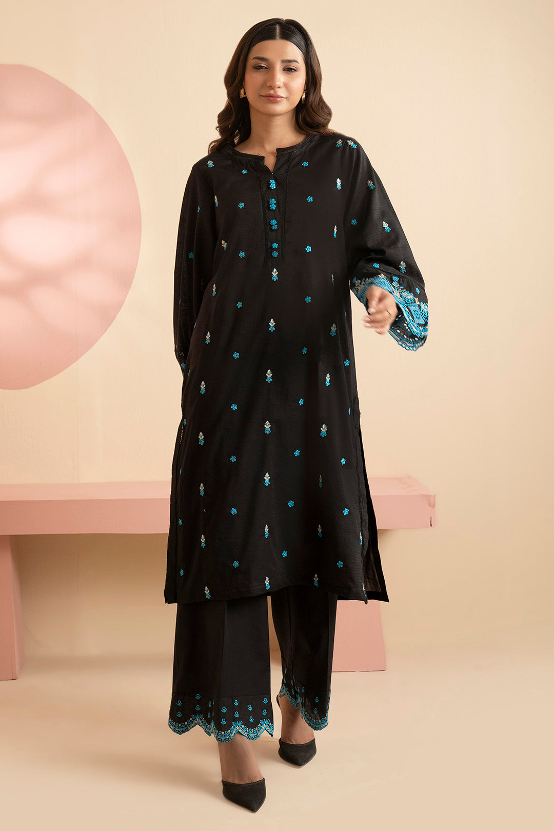 Embroidered Kurta Trouser - 3319