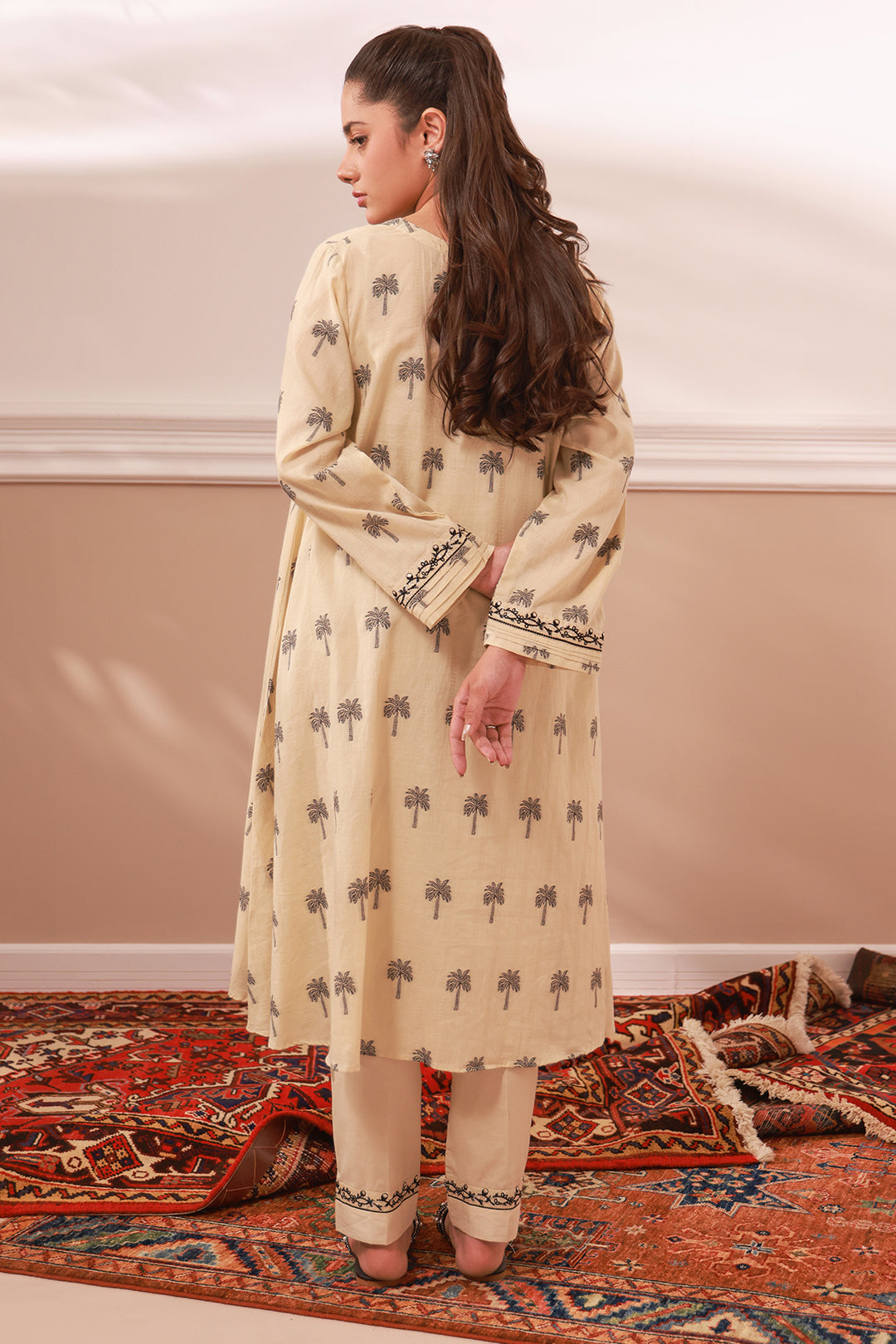 Embroidered Kurta Trouser - 3321