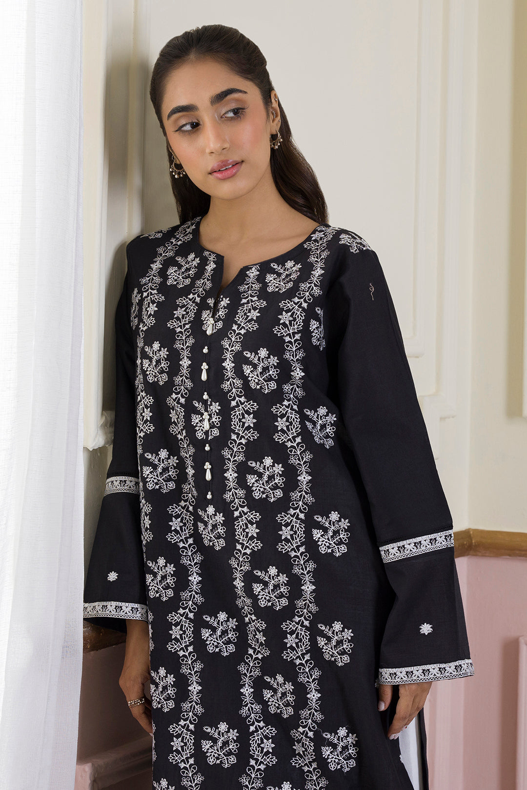 Embroidered Kurta - 3327