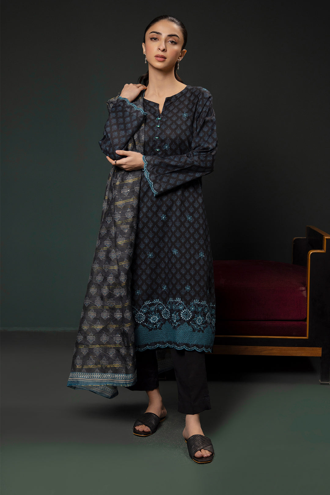 Embroidered Kurta Trouser Pant & Dupatta Set