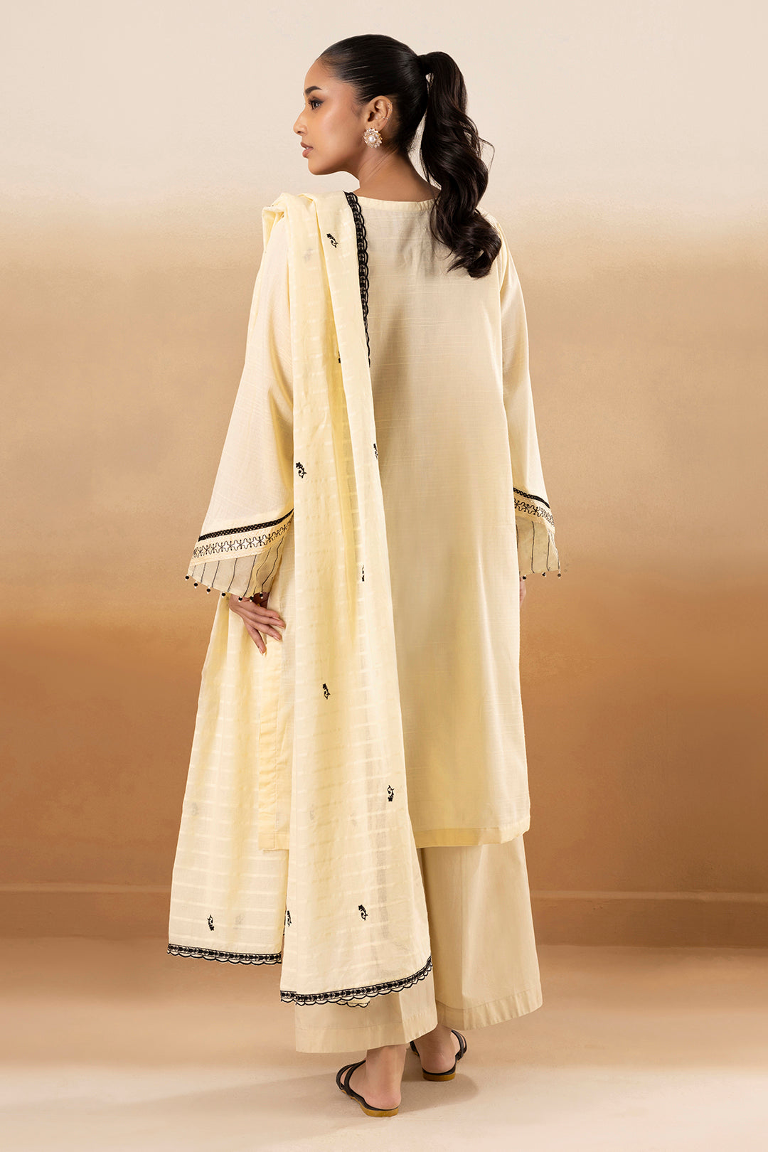 Embroidered Kurta Dupatta Trouser - 3334